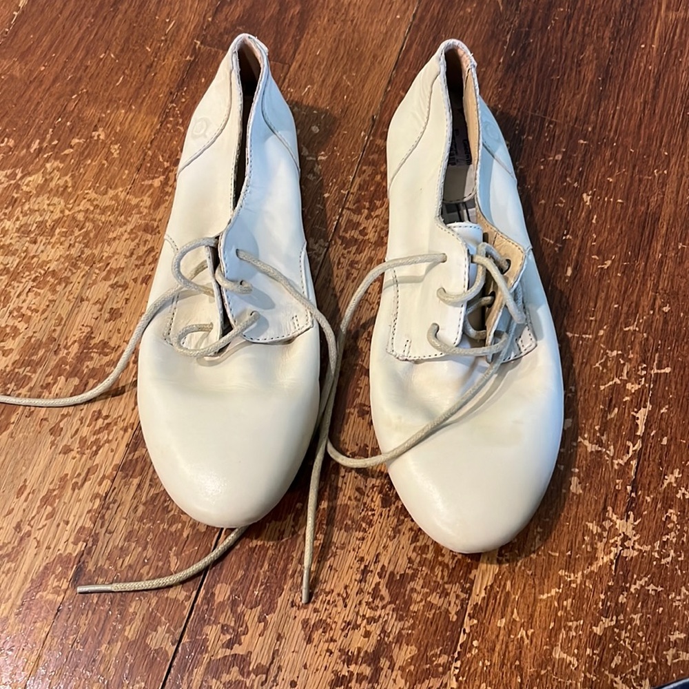 Born leather shoes